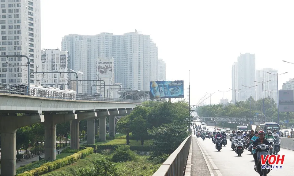 TPHCM: Cấm xe lưu thông đường Võ Nguyên Giáp để làm cầu bộ hành nhà ga Metro số 1