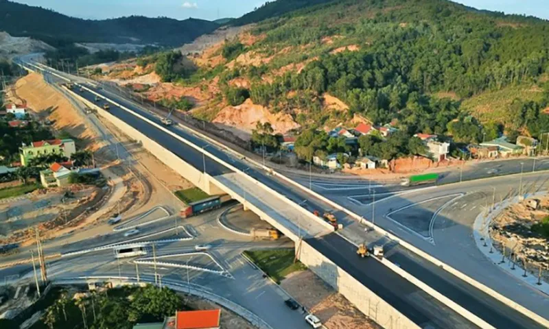 Làm đường nối hai cao tốc: Nội Bài - Lào Cai và Tuyên Quang - Phú Thọ