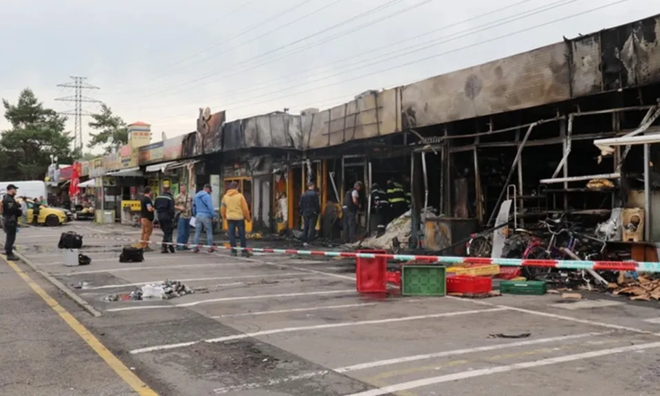 Cháy 6 quầy hàng tại trung tâm thương mại của người Việt tại Czech