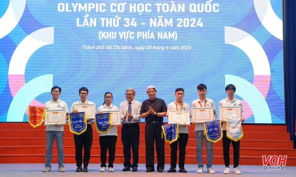 Trao giải cuộc thi Olympic Cơ học toàn quốc lần thứ 34