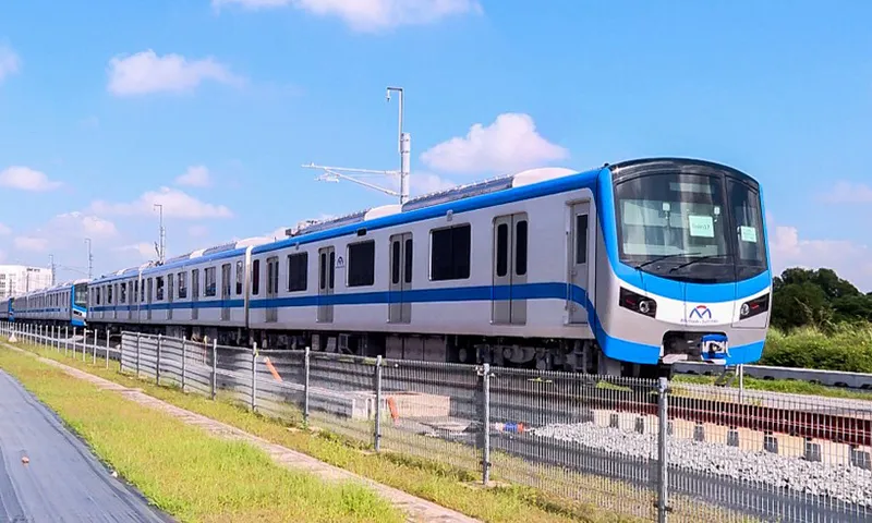 Tuyến Metro số 1 lùi thời gian chạy thử 1 tháng