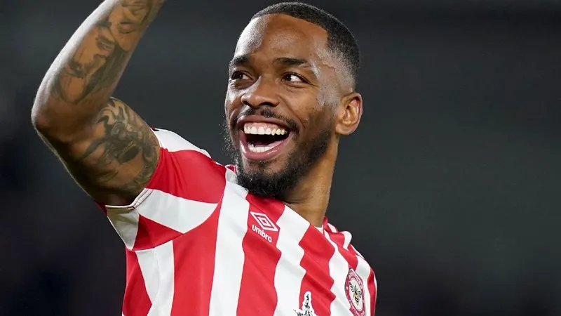 ivan-toney-danh-tieng-roi-brentford-xac-nhan-ben-do-khong-dau-khac-ngoai-mu 1