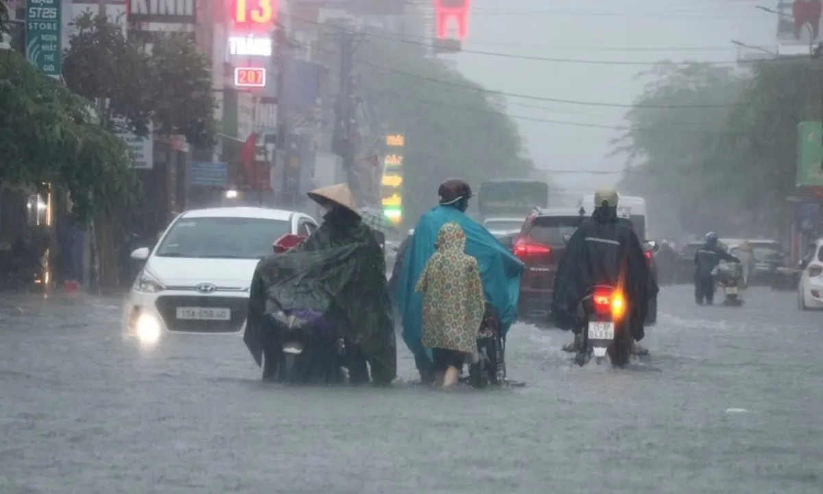 Cảnh báo mưa dông, lốc xoáy, gió giật mạnh tại nhiều khu vực