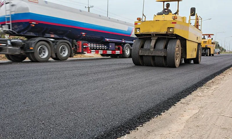 Mỹ: Chôn vỏ xe dưới nền đường để làm gì ?