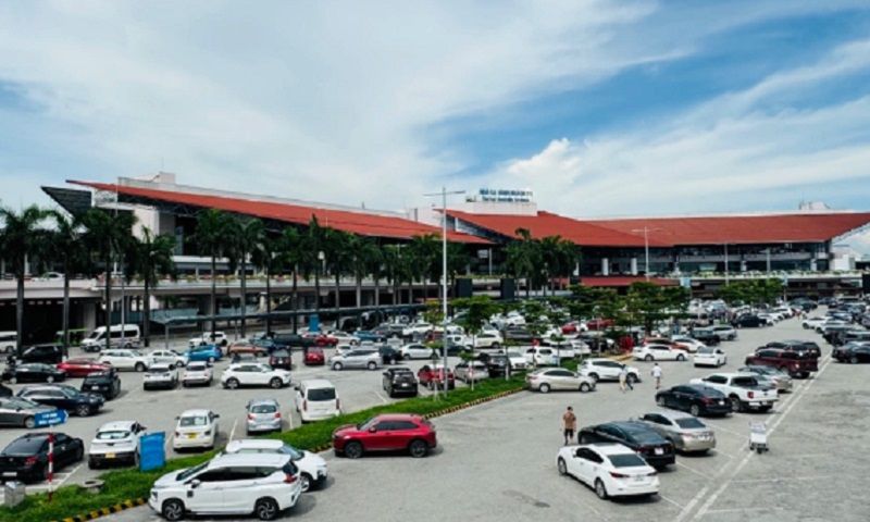 Nhiều vụ hành khách quên tài sản giá trị ở sân bay, nhân viên nhanh chóng tìm trả lại