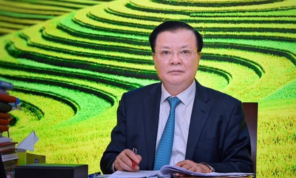 Ông Đinh Tiến Dũng thôi giữ chức Ủy viên Bộ Chính trị, Ủy viên Trung ương Đảng