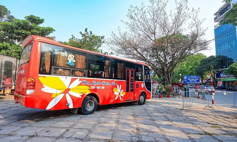 Hà Nội: 64 điểm giữ xe không dùng tiền mặt