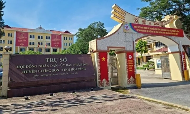 Trụ sở UBND huyện Lương Sơn Hòa Bình