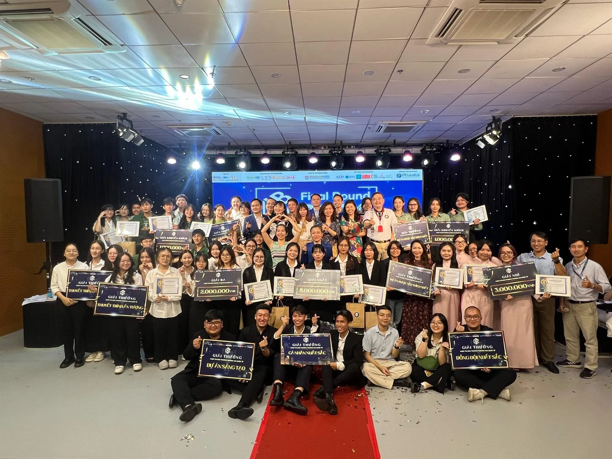 z5566671675317_a0ce2f60ec7ebbff60587a9b28303479