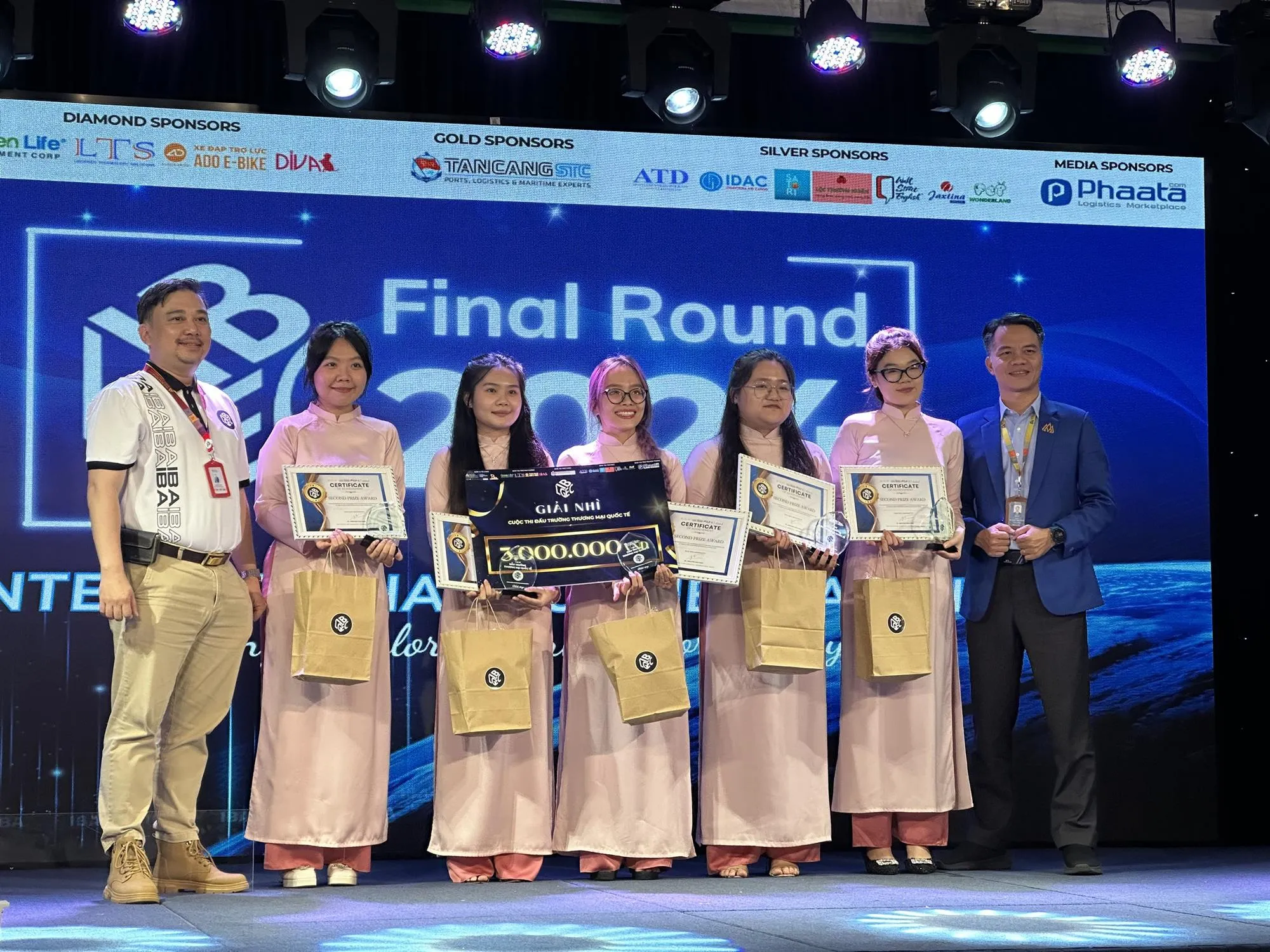 z5566671690308_2e311fd7fa7a11cbbeed44aad6fac478