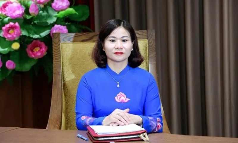 Nguyen Thi Tuyen 800