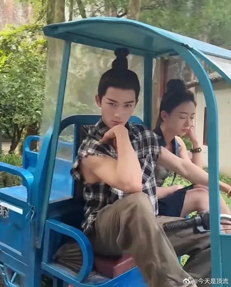 voh-vuong-tinh-viet-lien-tuc-vuong-tin-don-tinh-ai-vu-chinh-len-tieng-dap-tra-cuc-2