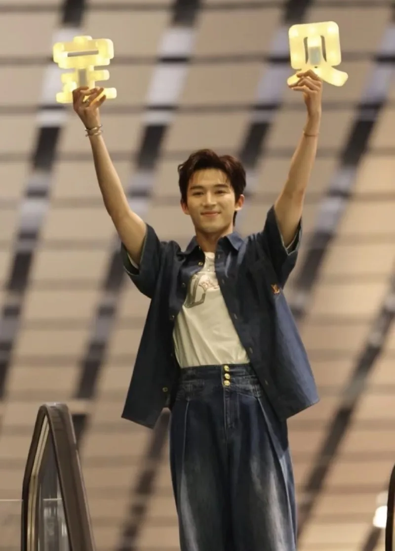 voh-vuong-tinh-viet-lien-tuc-vuong-tin-don-tinh-ai-vu-chinh-len-tieng-dap-tra-cuc-gat-03