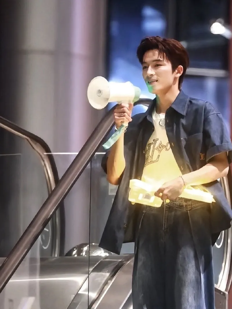 voh-vuong-tinh-viet-lien-tuc-vuong-tin-don-tinh-ai-vu-chinh-len-tieng-dap-tra-cuc-gat-05