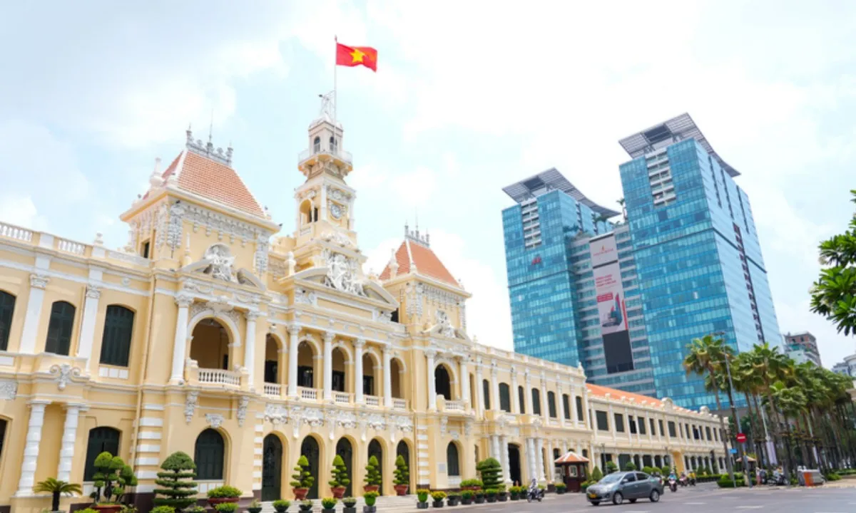 Chủ tịch TPHCM giao quyền xử phạt vi phạm hành chính cho 5 phó chủ tịch
