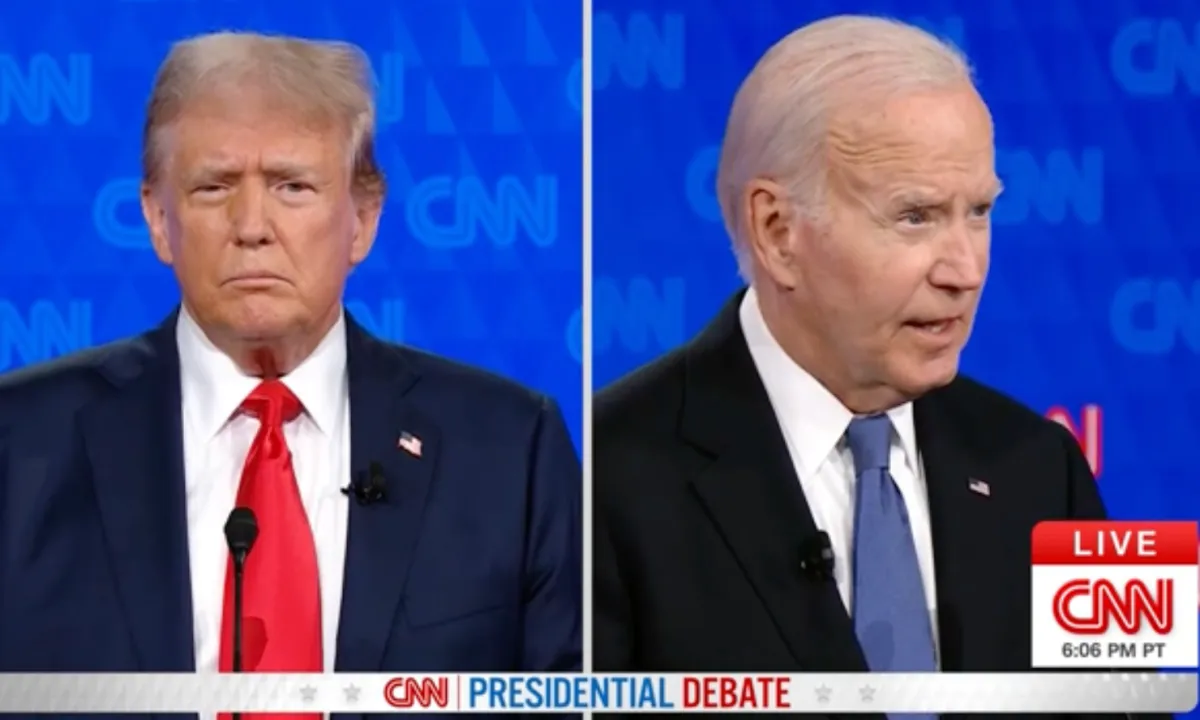 Tổng thống Joe Biden và ông Donald Trump bước vào cuộc tranh luận lịch sử