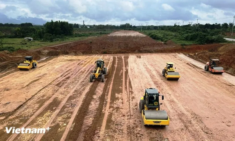 Cao tốc Hậu Giang Cà Mau sẽ làm thí điểm lấy cát biển đắp nền đường