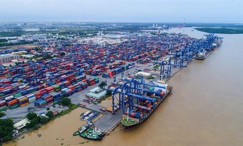 Phụ phí của các hãng tàu tại Việt Nam: Chủ hàng thiệt thòi