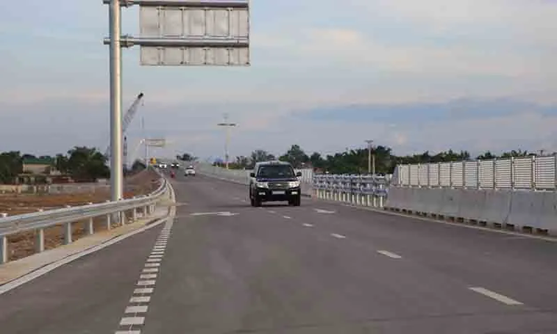 Các phương tiện chính thức được phép lưu thông trên tuyến cao tốc đoạn Diễn Châu - Bãi Vọt