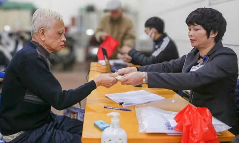 Trợ cấp hưu trí cho người trên 75 tuổi 