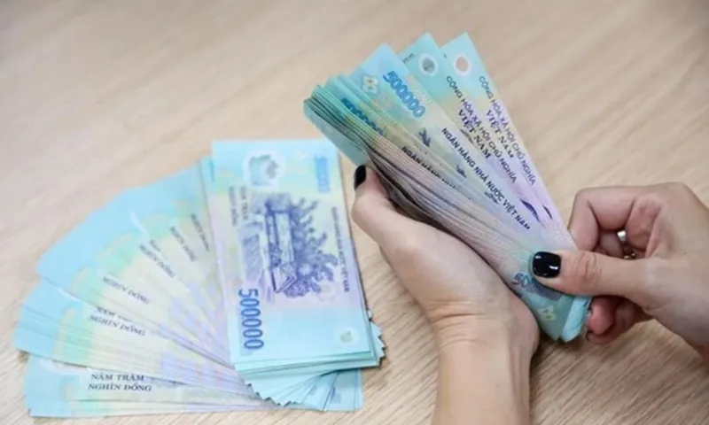 Ngăn ngừa hiện tượng giá hàng hoá “té nước theo mưa” khi lương tăng
