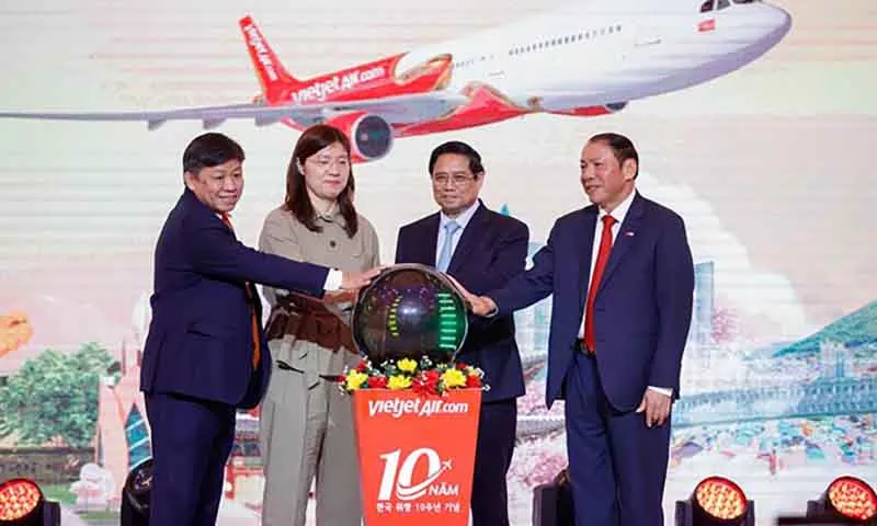 Thủ tướng Chính phủ Phạm Minh Chính tham dự sự kiện khai trương đường bay mới của Vietjet