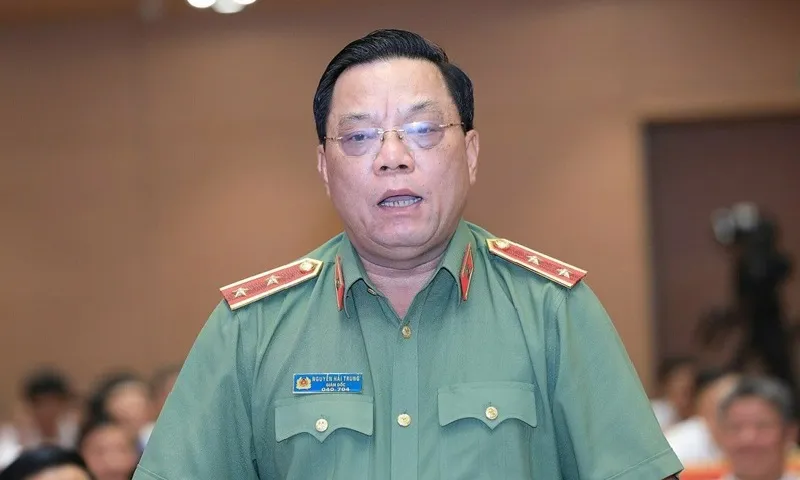 Giám đốc Công an Hà Nội: Cần hỗ trợ cấp bình chữa cháy cho hộ nghèo