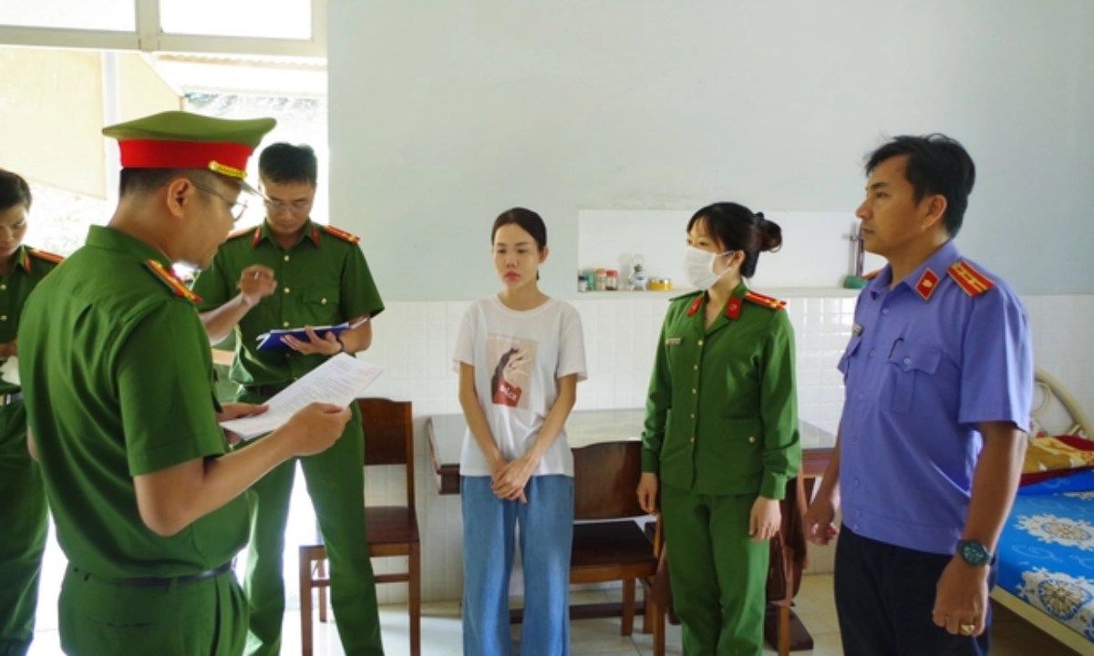 Giả danh nữ doanh nhân lừa đảo, chiếm đoạt 800 triệu đồng