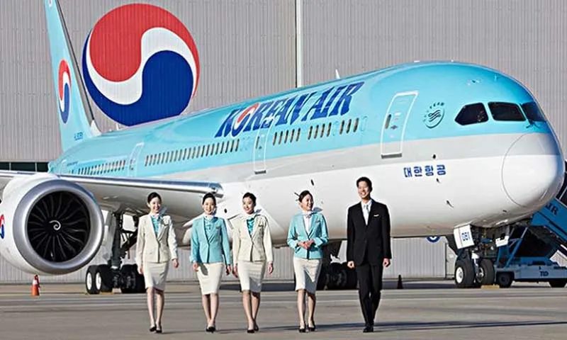 Nữ tiếp viên hàng không Korean Air đi bay có một viên đạn trong túi xách