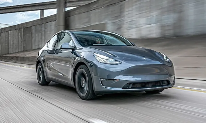 Tesla Model Y và Tesla Model 3 lọt vô Top 5 ô tô điện bán chạy nhất châu Âu