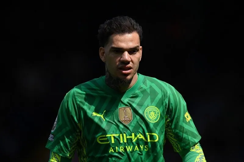 xac-nhan-sao-man-city-dat-thoa-thuan-roi-clb-sau-tranh-cai-voi-pep-guardiola 1