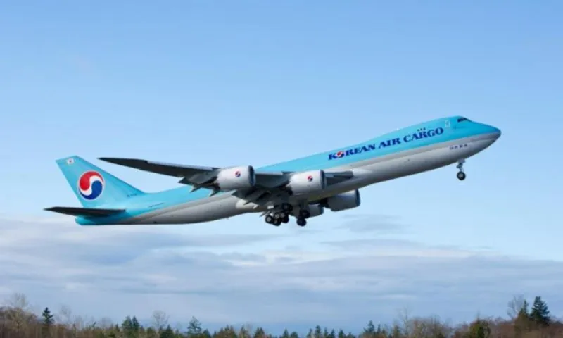 Nữ tiếp viên Korean Air “xách tay” đạn thật trong hành lý bay