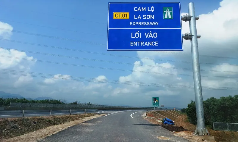 Cao tốc Cam Lộ - La Sơn được phê duyệt dự án xây trạm dừng nghỉ