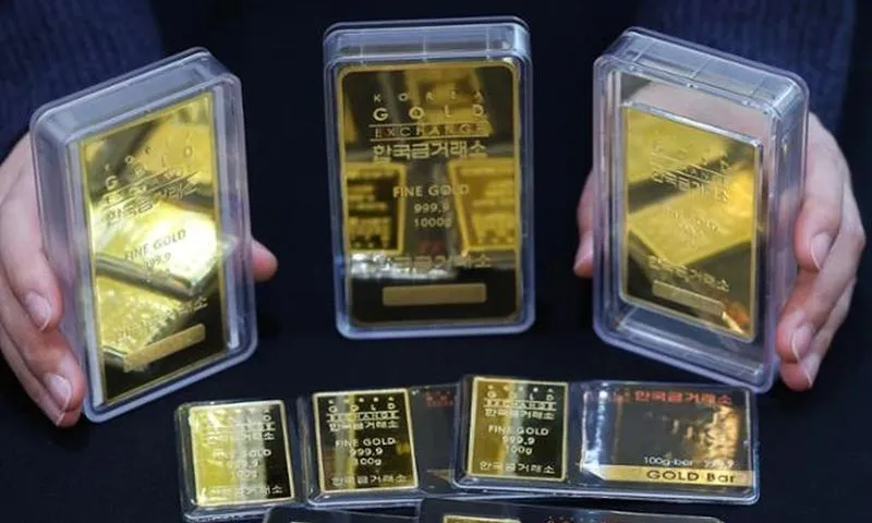 Vứt nhầm 2 thỏi vàng vào thùng rác tái chế, chủ nhà tìm lại sau 4 ngày