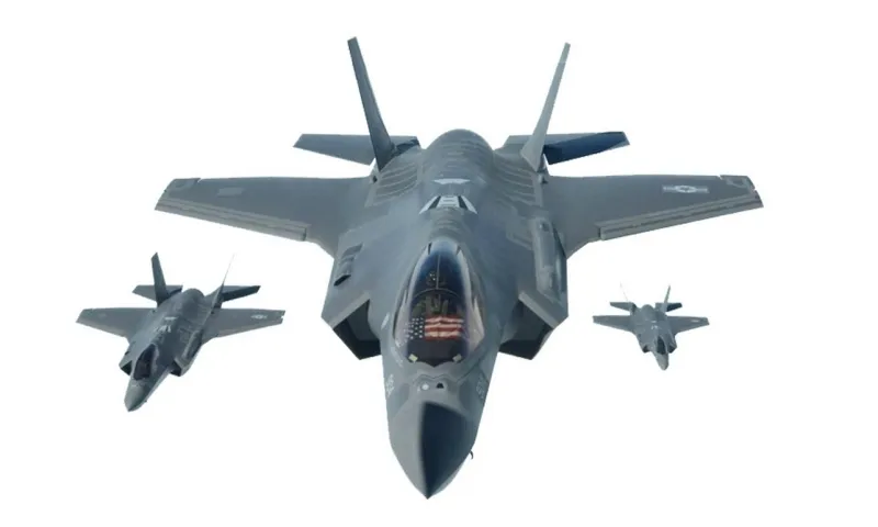  Vì sao Mỹ thay thế F-16 tại Nhật Bản bằng F-35? 