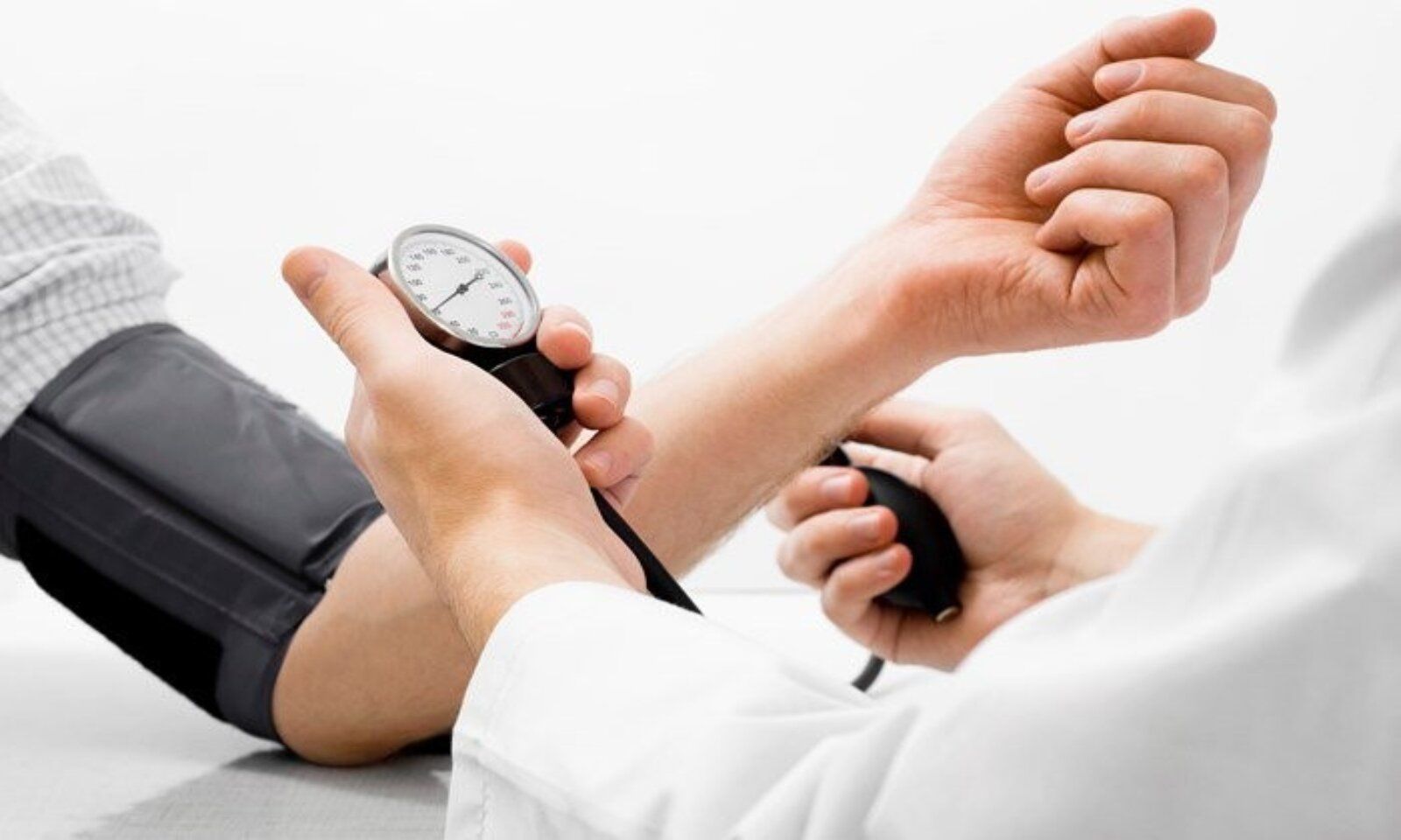 Dấu hiệu cảnh báo tăng huyết áp