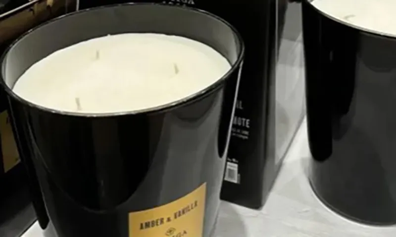  Siêu thị Costco bán cây nến khổng lồ to cỡ “thùng rác” nặng 2,5 kg
