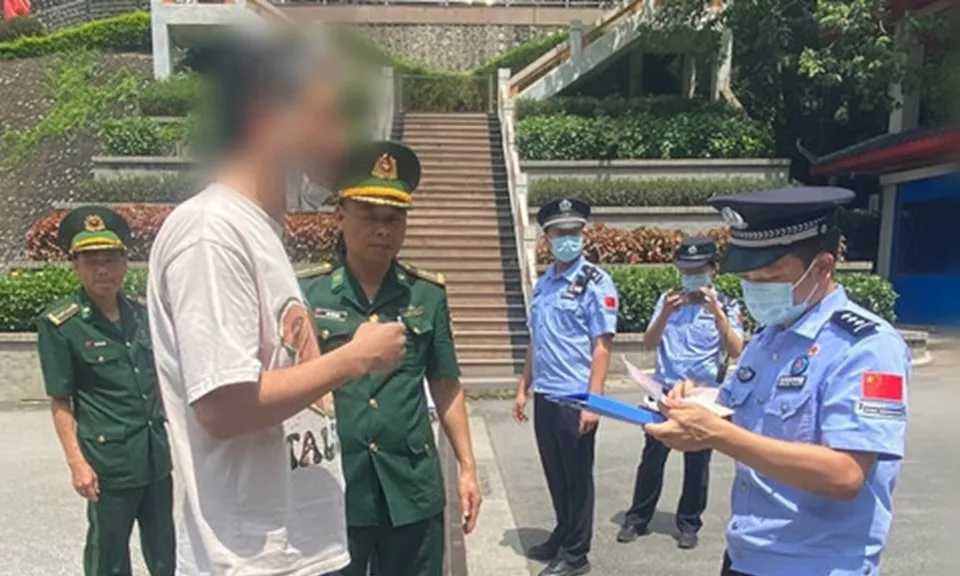Công an Đà Nẵng bắt đối tượng người Trung Quốc trốn truy nã