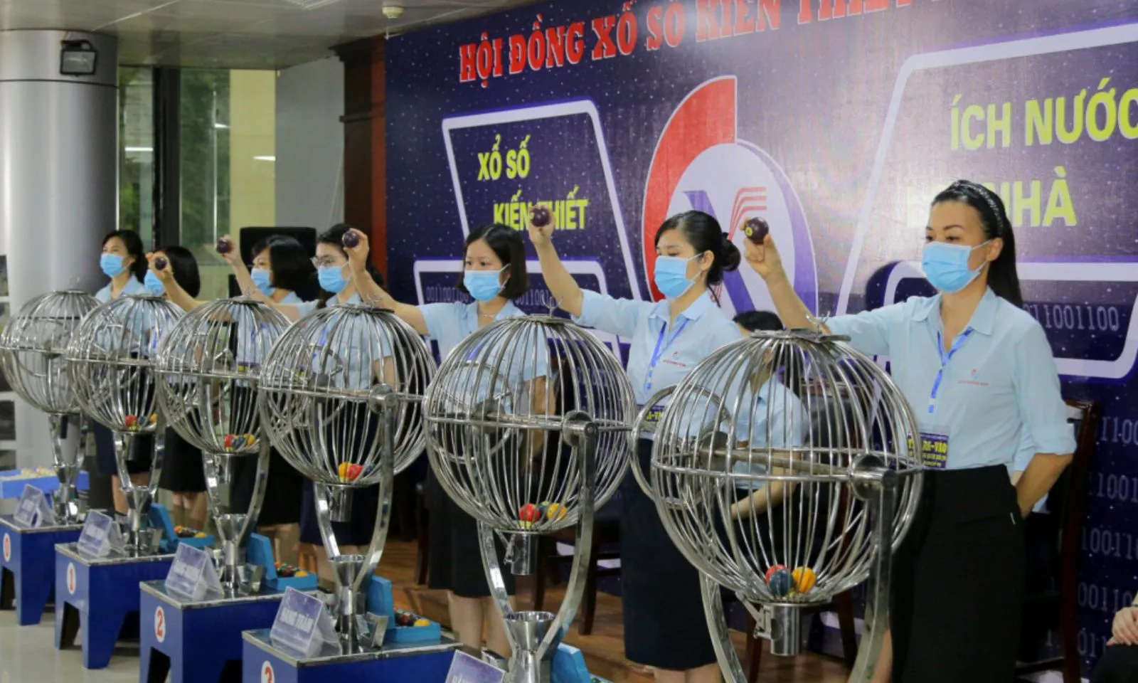 XSKT Miền Nam mạnh tay chi thưởng hàng trăm tỷ đồng cho khách hàng