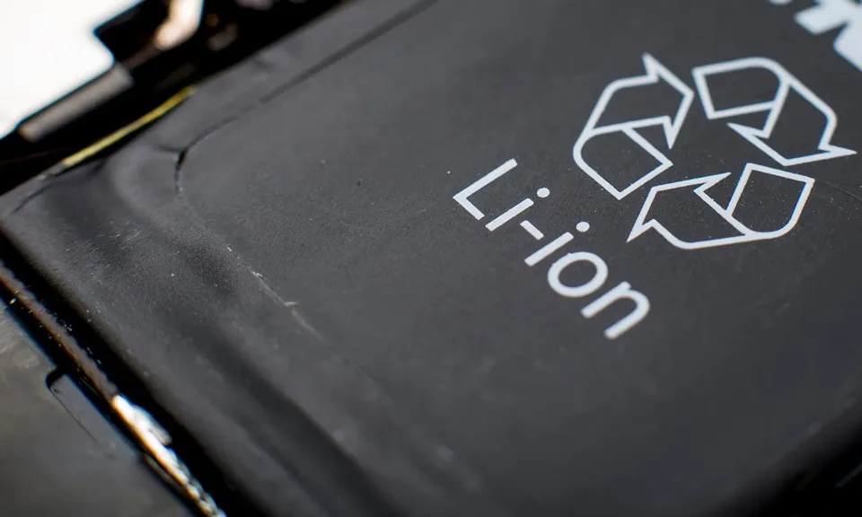 Hóa chất vĩnh viễn được tìm thấy trong pin lithium-ion gây hại cho môi trường