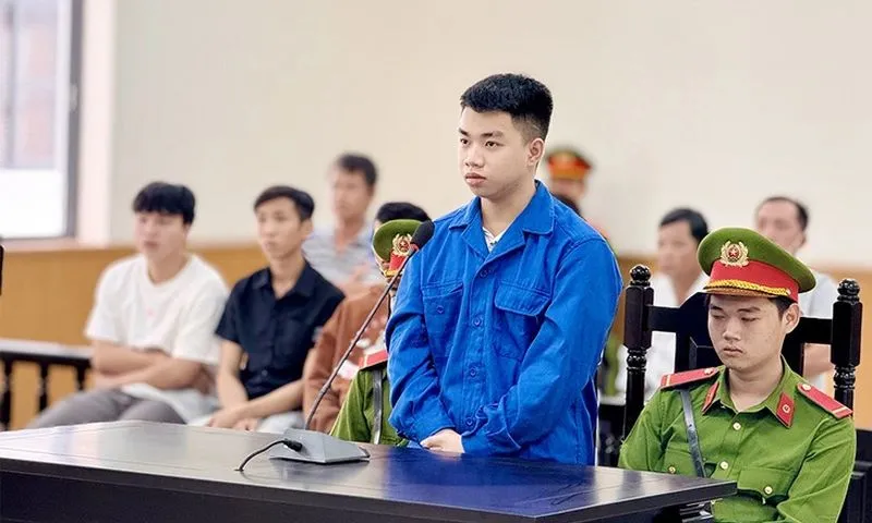 Thanh niên chém chết chủ nợ vì bị nhắn tin đòi tiền 