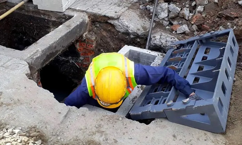 Tăng cường bảo vệ nắp hố ga trên các tuyến đường ở TPHCM