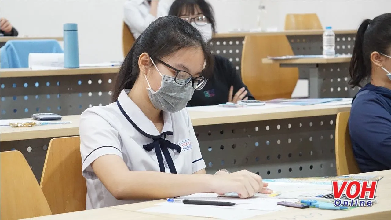 Xet tuyen dai hoc cao dang