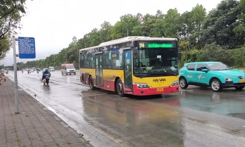 Một công ty xe buýt bị xử phạt vì sử dụng xe hết niên hạn để chở khách