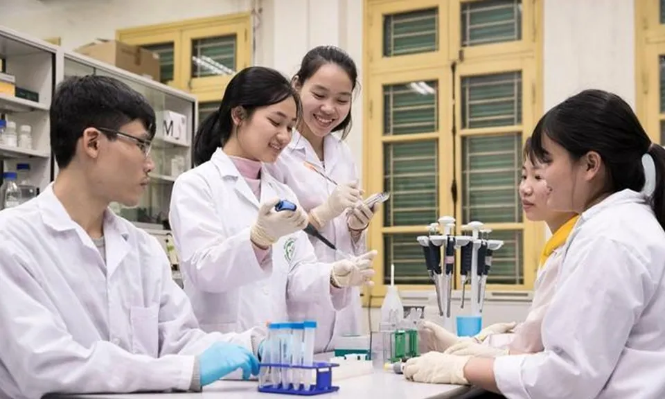 Tuyển sinh 2024: Điểm sàn trường Đại học Y Dược TPHCM từ 19 - 24 điểm
