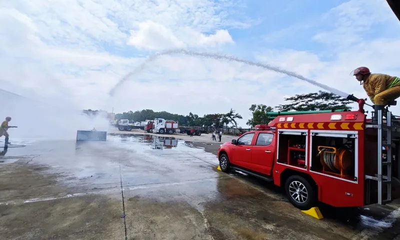 Xe chữa cháy trên nền bán tải đầu tiên tại Việt Nam