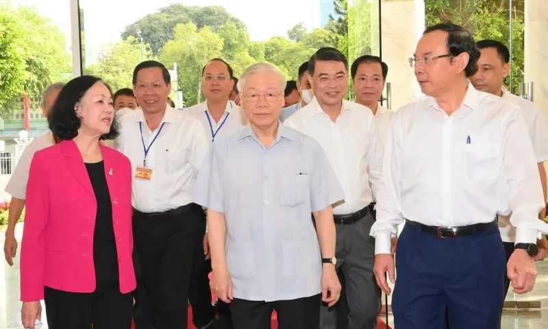 TBT Nguyen phu trong