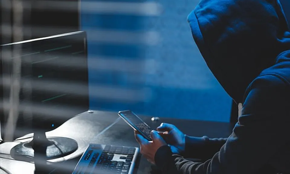 Bắt thiếu niên 17 tuổi liên quan đến nhóm tội phạm mạng toàn cầu