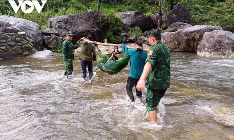 Cứu sống một người đàn ông sau 4 ngày bị rơi xuống vực 