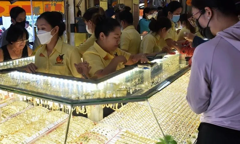 Giá vàng trong tuần: Vàng SJC tăng tăng mạnh, vàng nhẫn giảm nhẹ